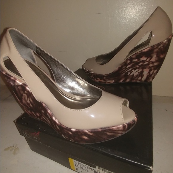 Carlos Santana Attraction 8.5 Wedge heel bootie - Picture 4 of 4